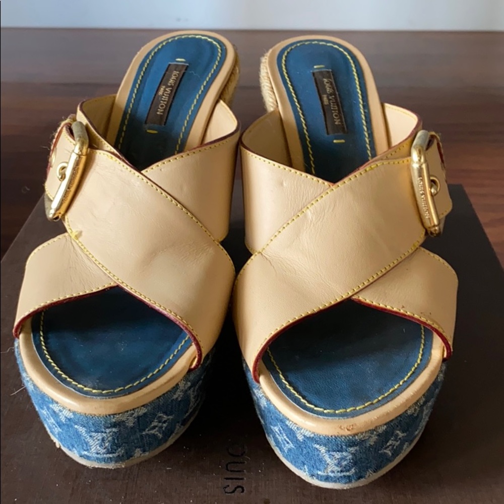 Luis Vuitton wedges